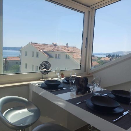 Top Floor Apartment With Sea View Kaštela Exteriér fotografie