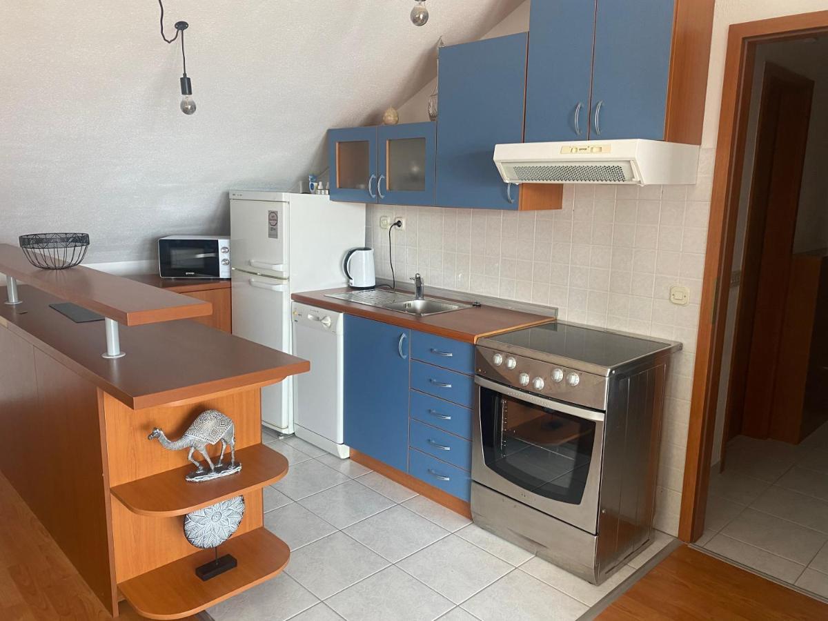 Top Floor Apartment With Sea View Kaštela Exteriér fotografie
