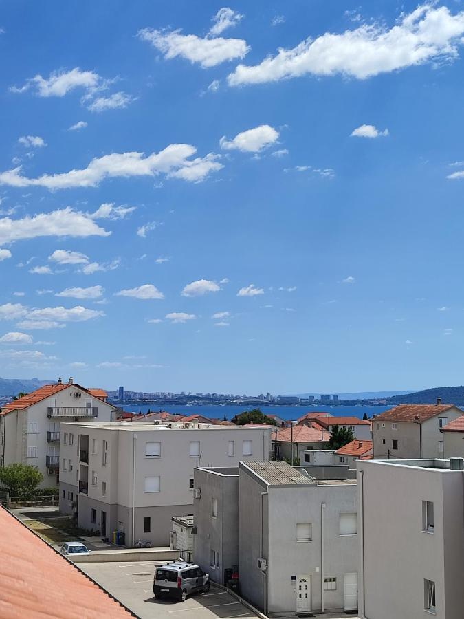 Top Floor Apartment With Sea View Kaštela Exteriér fotografie